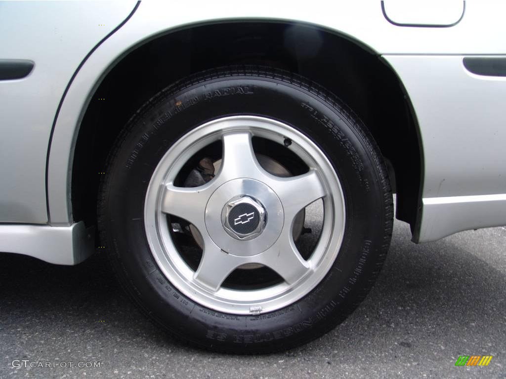 2001 Impala LS - Galaxy Silver Metallic / Medium Gray photo #36