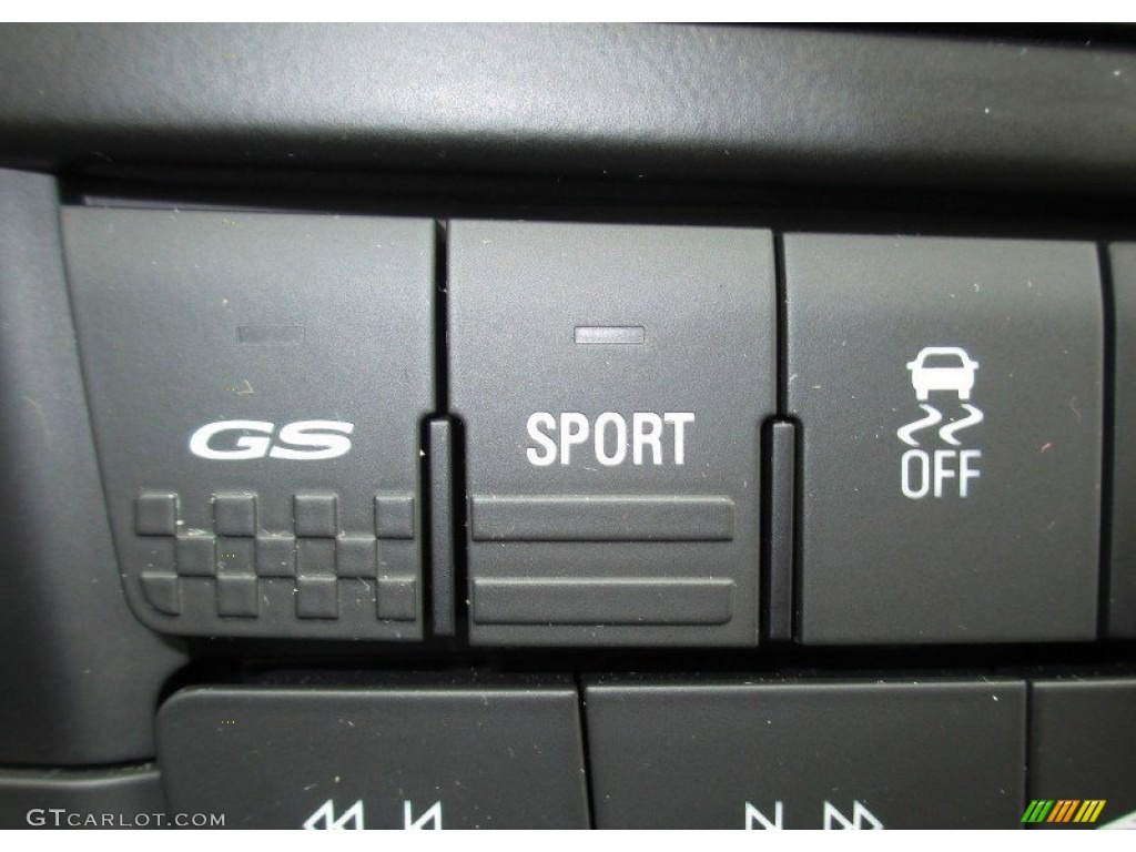2012 Buick Regal GS Controls Photo #78573116