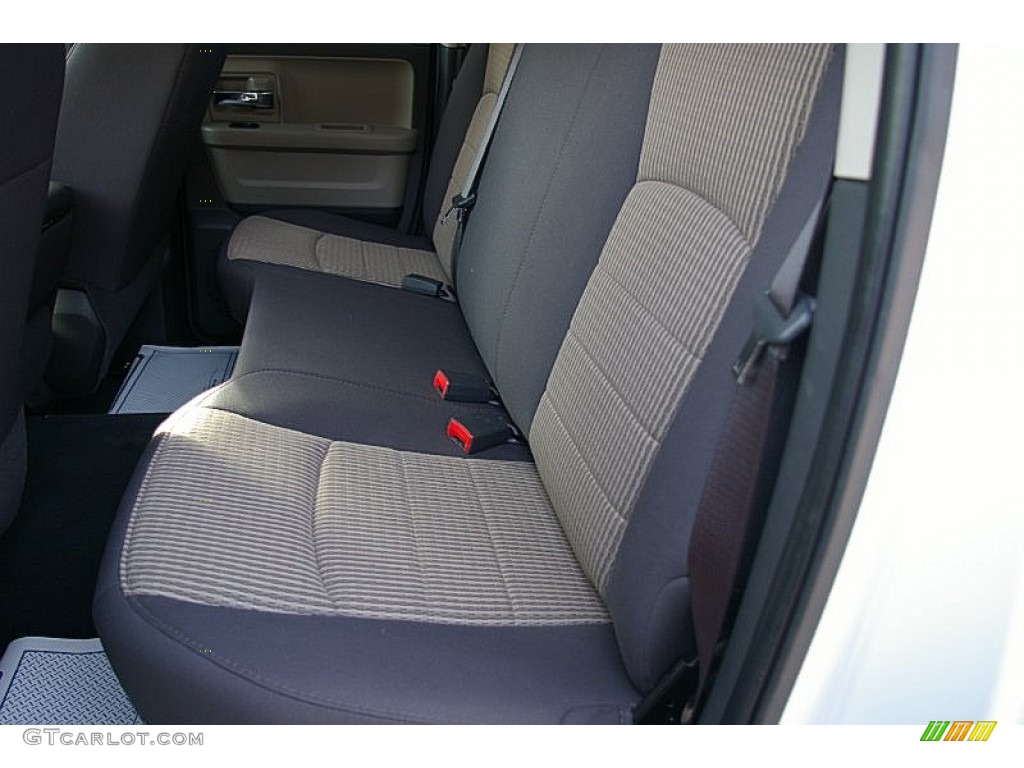2011 Ram 1500 SLT Quad Cab 4x4 - Bright White / Dark Slate Gray/Medium Graystone photo #3
