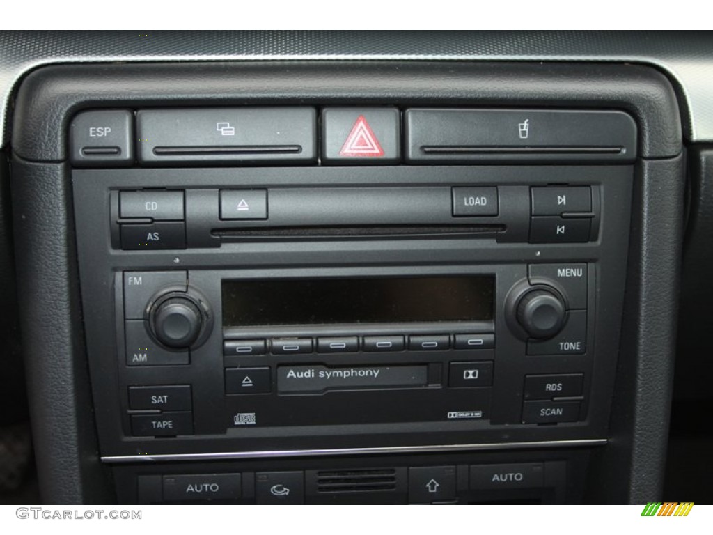 2004 Audi A4 1.8T quattro Sedan Audio System Photos