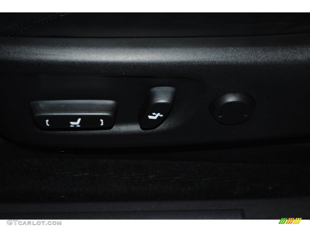2012 4Runner SR5 - Magnetic Gray Metallic / Black Leather photo #16
