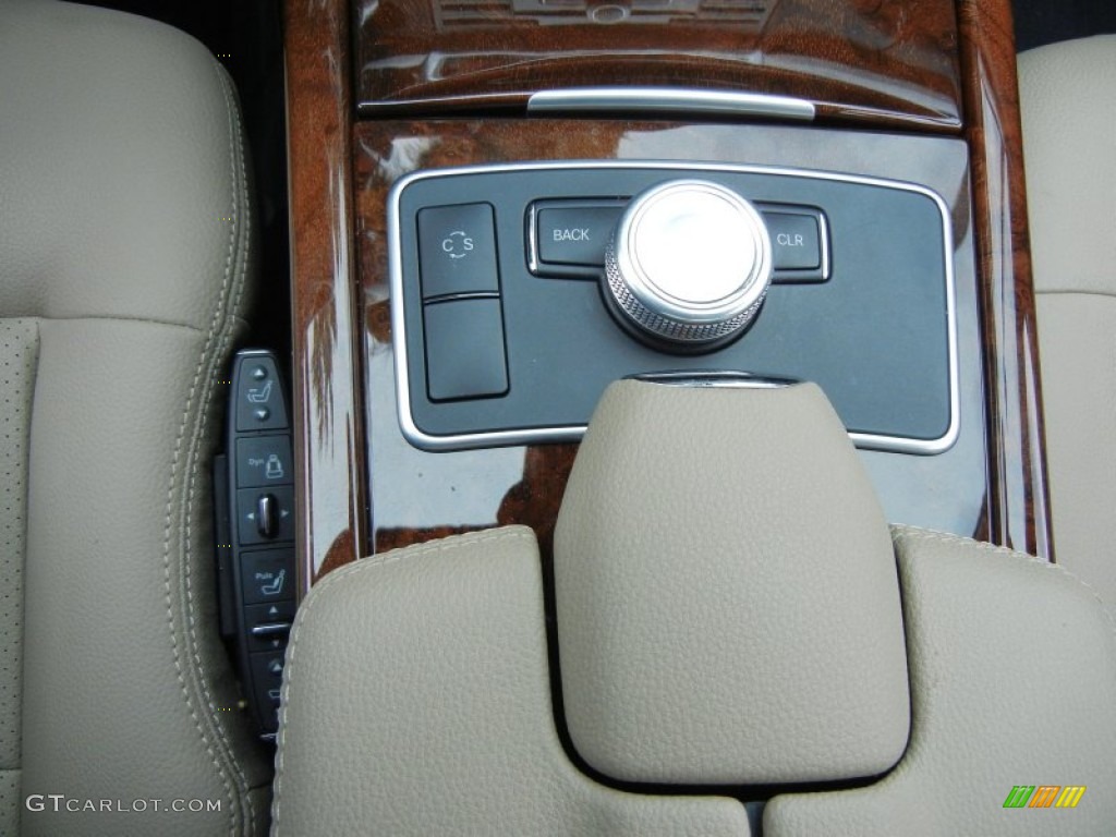 2010 Mercedes-Benz E 350 Sedan Controls Photo #78576002