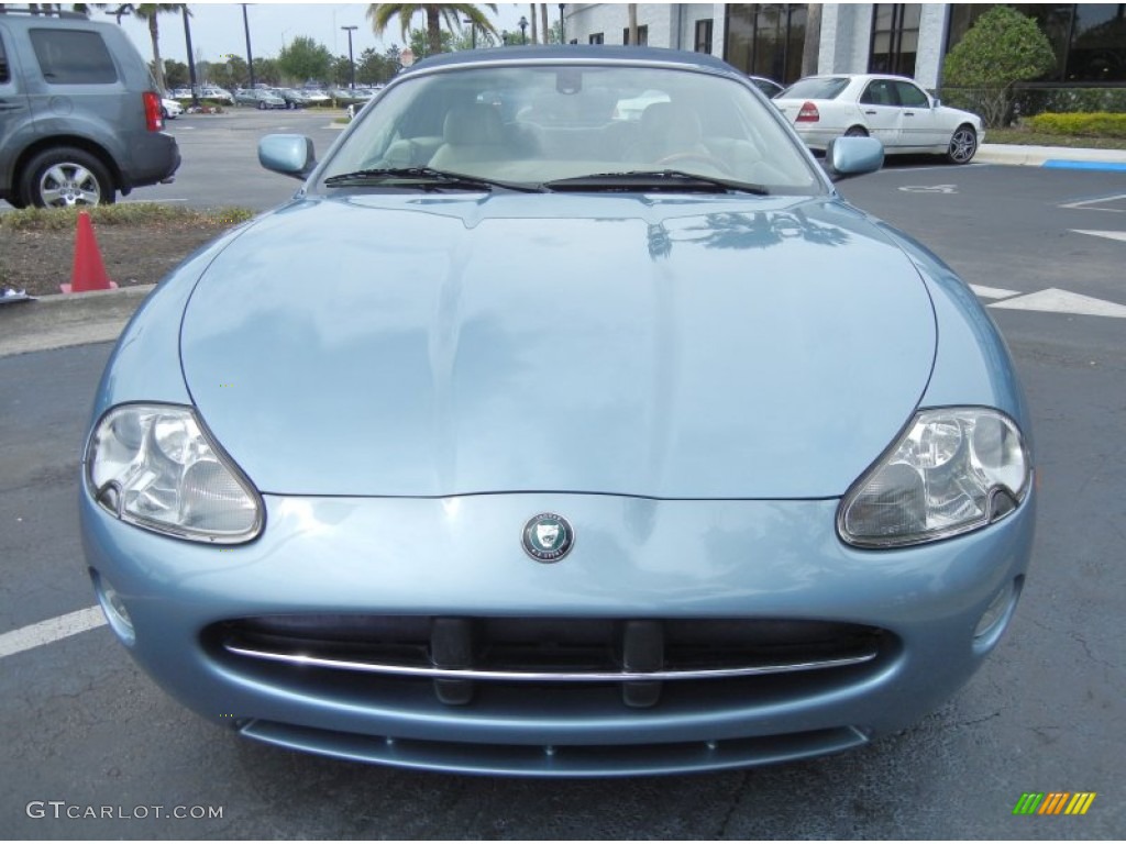 2006 XK XK8 Convertible - Frost Blue Metallic / Ivory photo #2