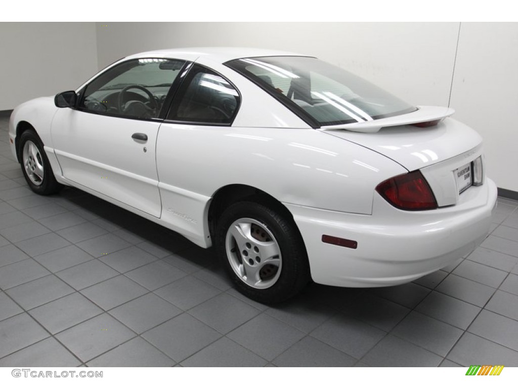 Summit White 2004 Pontiac Sunfire Coupe Exterior Photo #78579812
