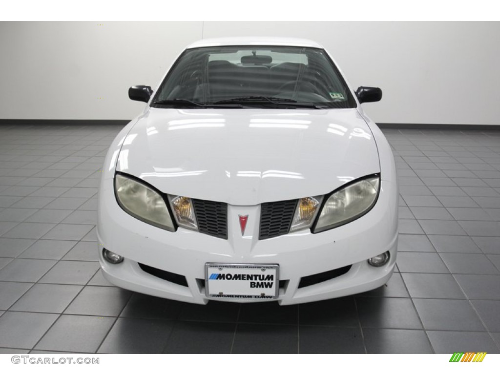 2004 Sunfire Coupe - Summit White / Graphite photo #6