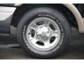 2001 Ford F150 Lariat SuperCab Wheel and Tire Photo