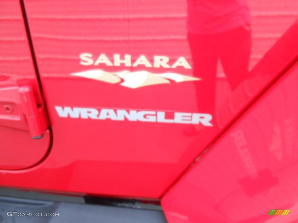 2011 Wrangler Sahara 4x4 - Flame Red / Black photo #15