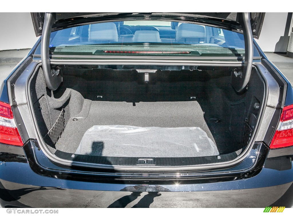 2013 Mercedes-Benz E 350 Sedan Trunk Photo #78583507
