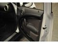 Light White - Cooper S Countryman Photo No. 8