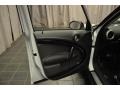 Light White - Cooper S Countryman Photo No. 23