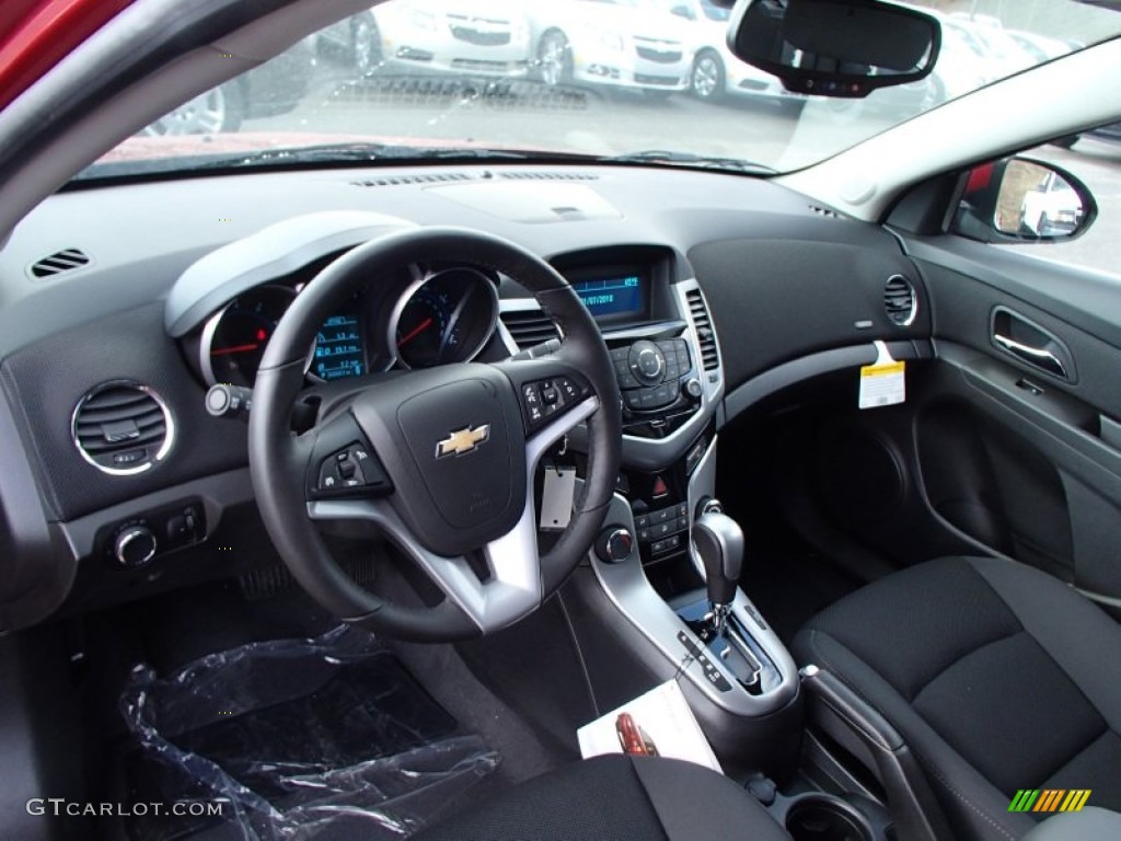 2013 Cruze LT - Crystal Red Metallic Tintcoat / Jet Black photo #10