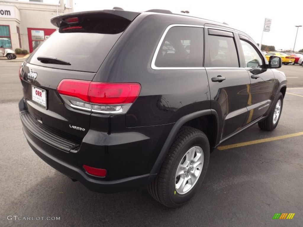 2014 Grand Cherokee Laredo 4x4 - Brilliant Black Crystal Pearl / New Zealand Black/Light Frost photo #5