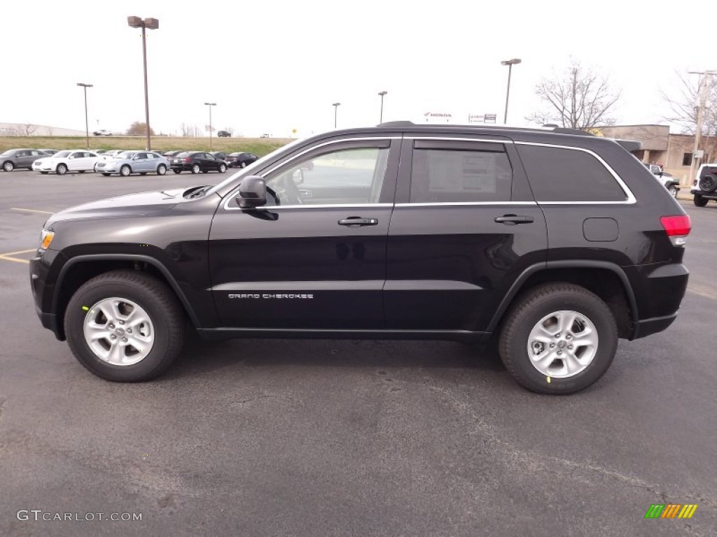 Brilliant Black Crystal Pearl 2014 Jeep Grand Cherokee Laredo 4x4 Exterior Photo #78588517