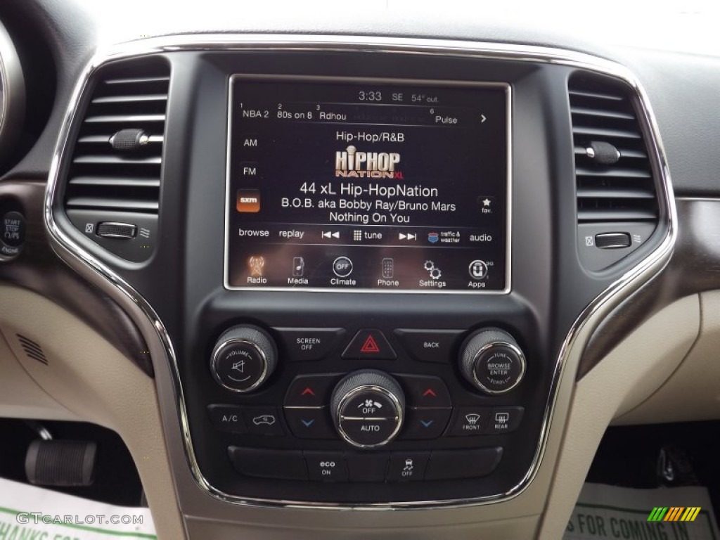 2014 Grand Cherokee Laredo 4x4 - Brilliant Black Crystal Pearl / New Zealand Black/Light Frost photo #11