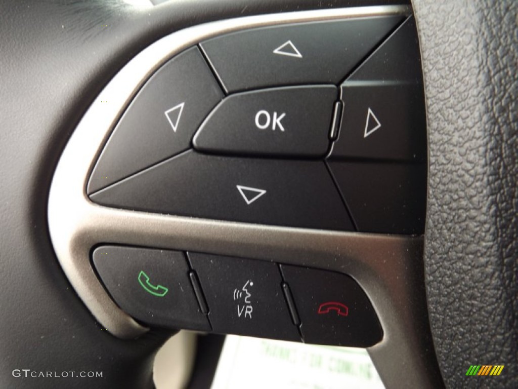2014 Jeep Grand Cherokee Laredo 4x4 Controls Photo #78588631