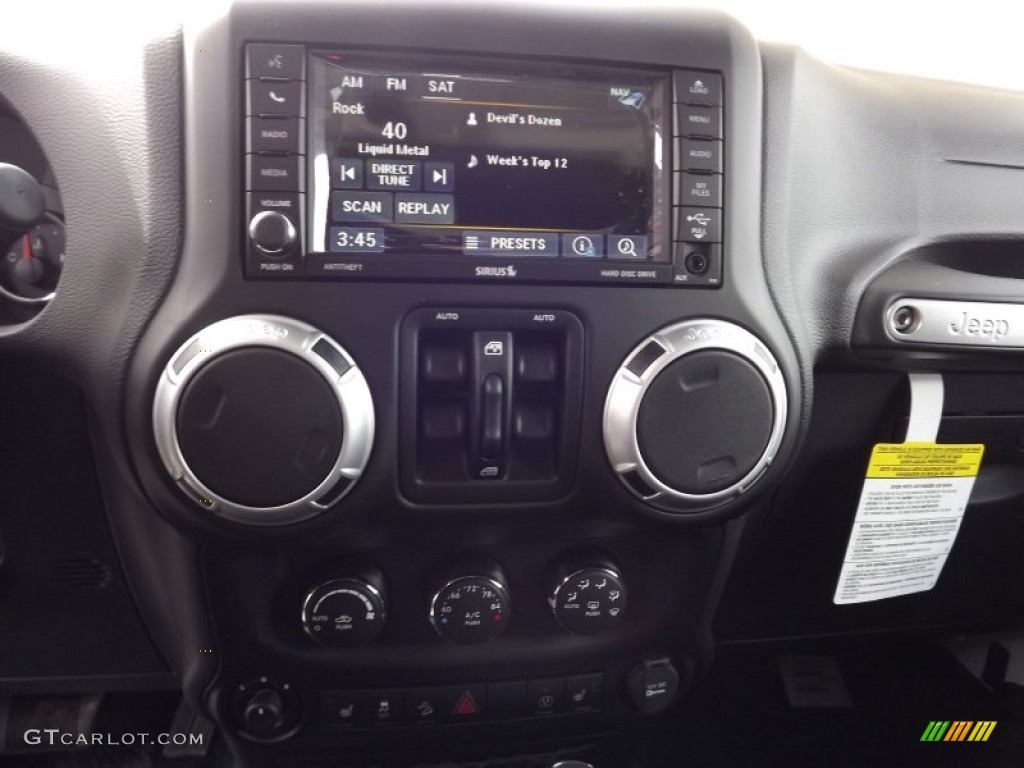 2013 Jeep Wrangler Unlimited Sahara 4x4 Controls Photo #78589641