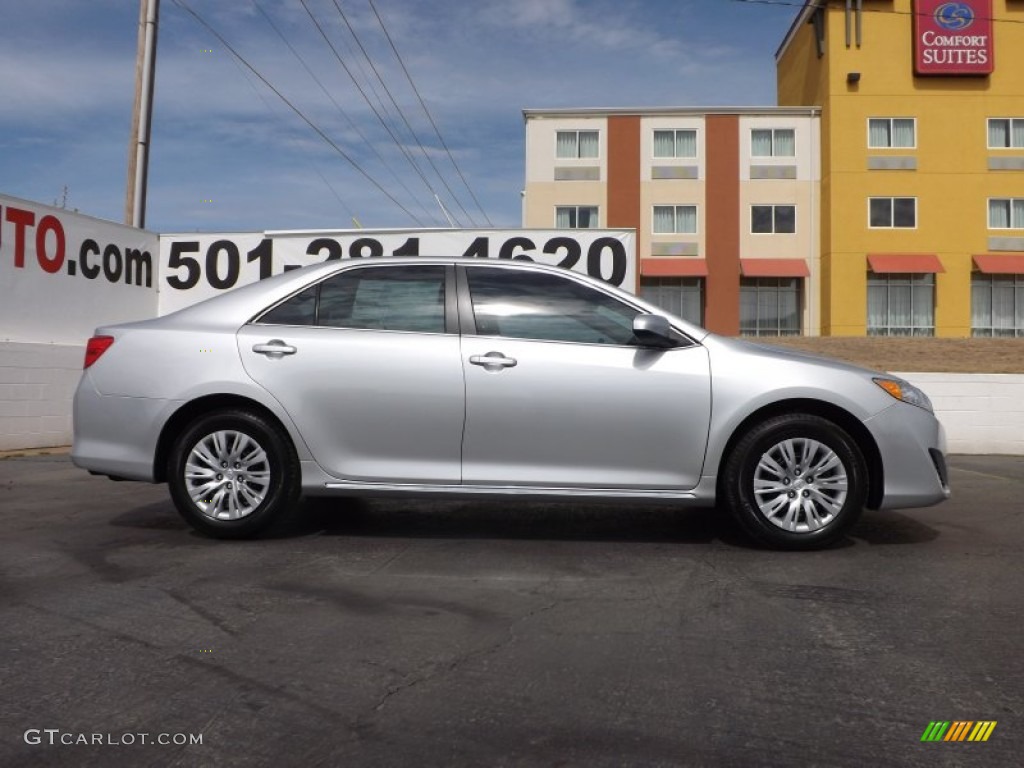 2013 Camry LE - Classic Silver Metallic / Ash photo #9