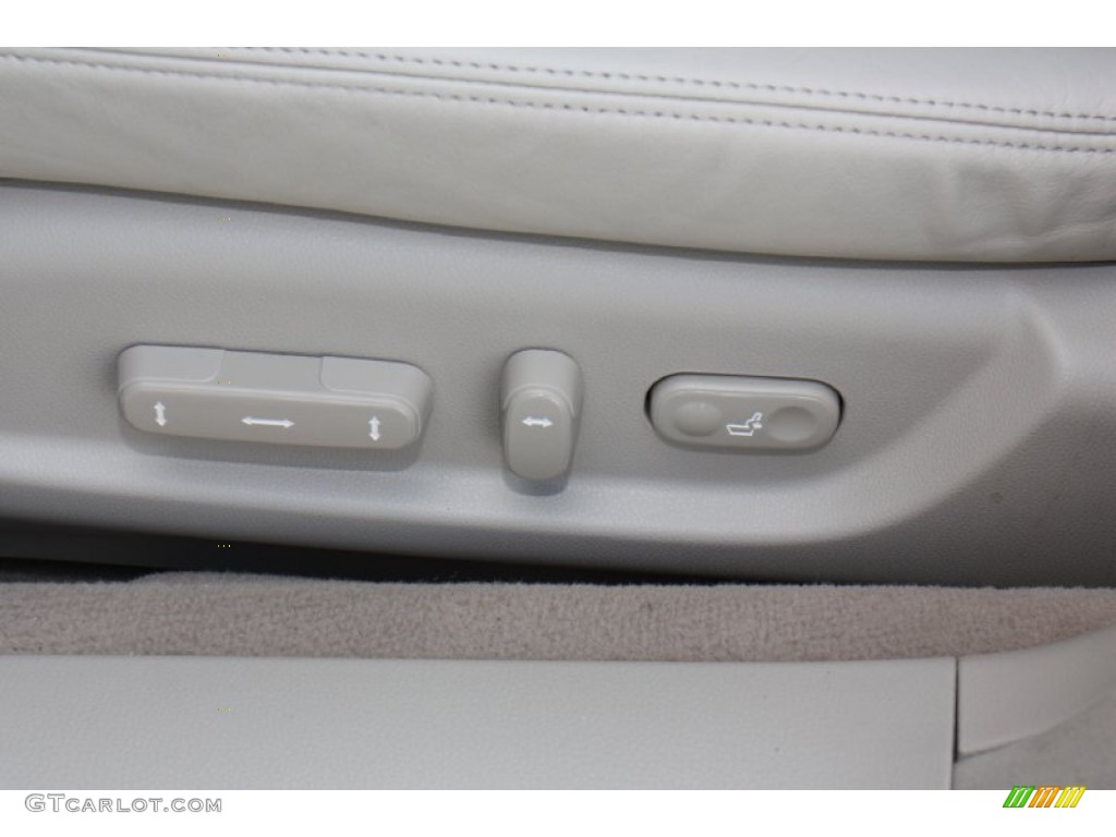 2012 Acura RL SH-AWD Technology Controls Photo #78595359