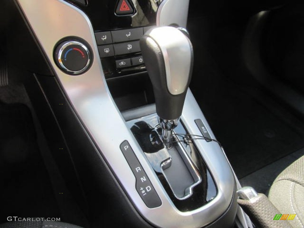 2013 Cruze LT - Blue Topaz Metallic / Jet Black photo #17