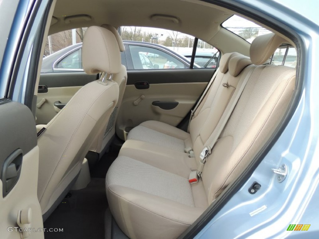 Beige Interior 2011 Hyundai Accent GLS 4 Door Photo #78599853