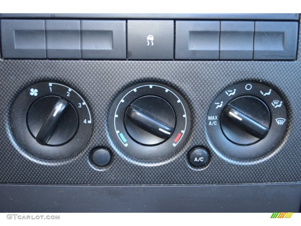 2007 Ford Explorer Sport Trac Limited Controls Photo #78601133