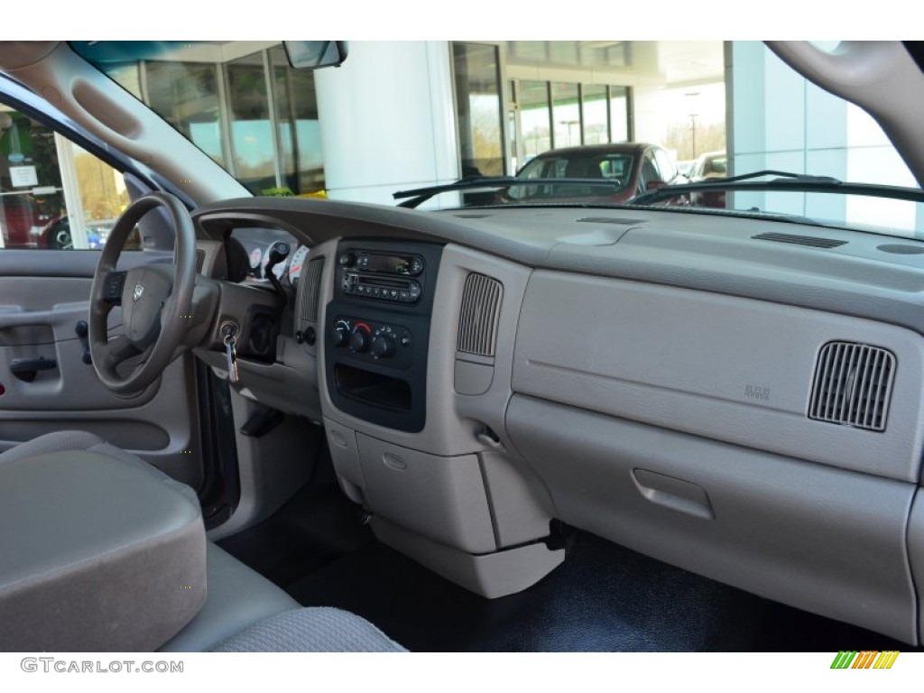 2004 Ram 1500 ST Quad Cab - Graphite Metallic / Dark Slate Gray photo #13