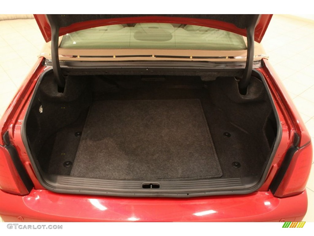 2004 Cadillac DeVille Sedan Trunk Photo #78602625