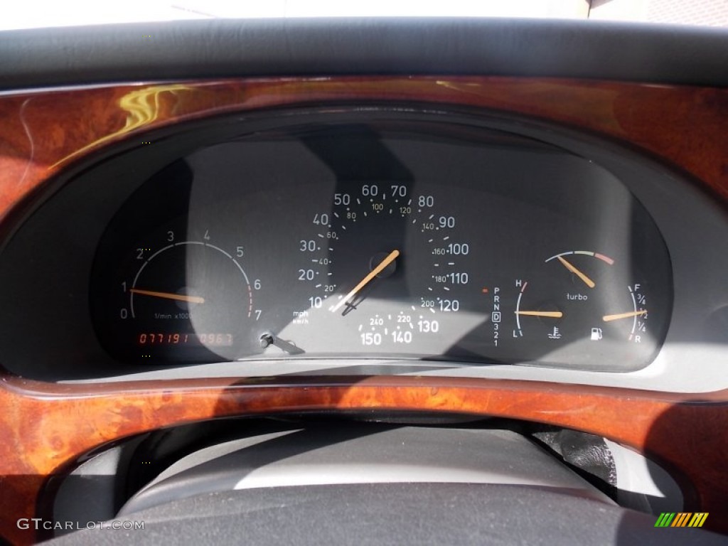 2001 Saab 9-5 Sedan Gauges Photo #78605247