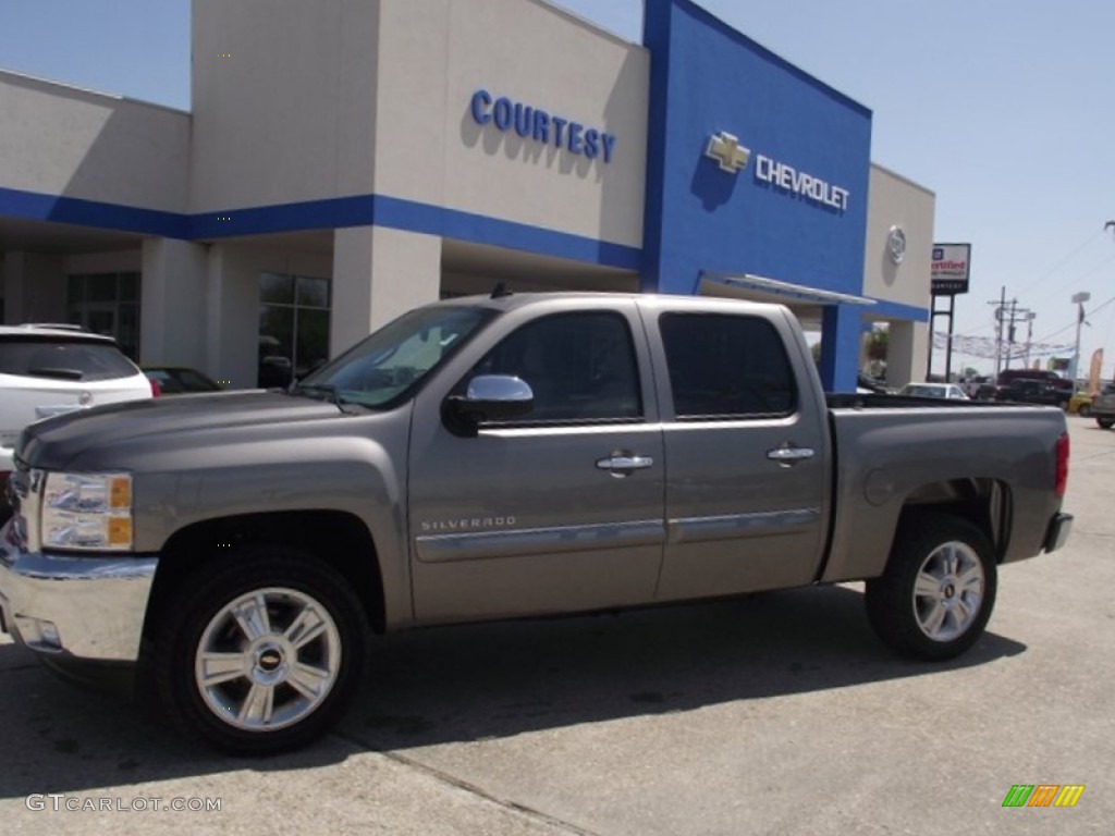 2013 Silverado 1500 LT Crew Cab - Graystone Metallic / Light Titanium/Dark Titanium photo #2