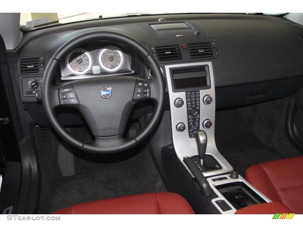 2013 Volvo C70 T5 Cranberry/Off Black Dashboard Photo #78609630