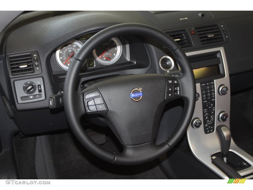 2013 Volvo C70 T5 Cranberry/Off Black Steering Wheel Photo #78609737