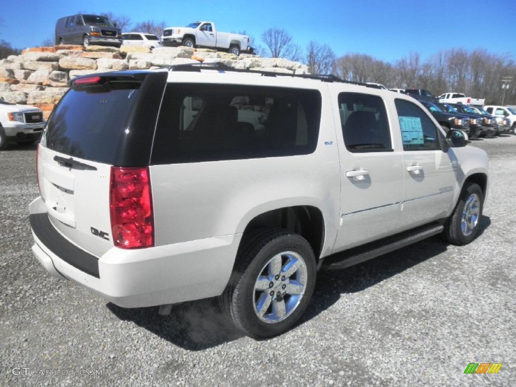 2013 Yukon XL SLT 4x4 - White Diamond Tricoat / Light Tan photo #28