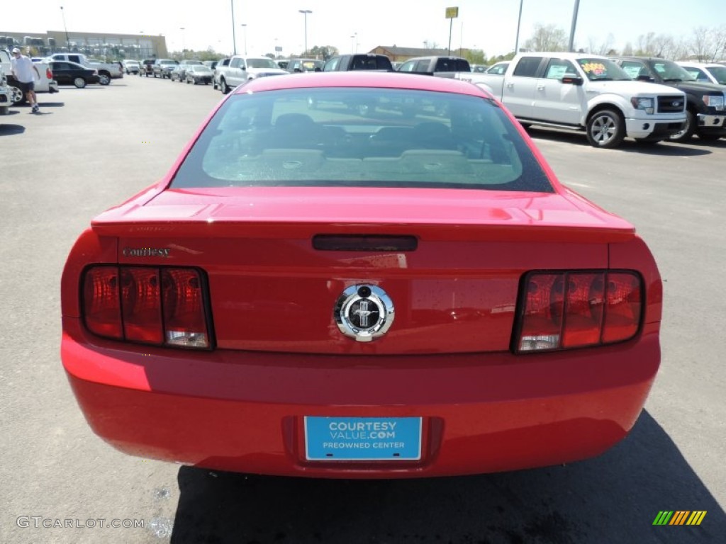 2007 Mustang V6 Premium Coupe - Torch Red / Light Graphite photo #3
