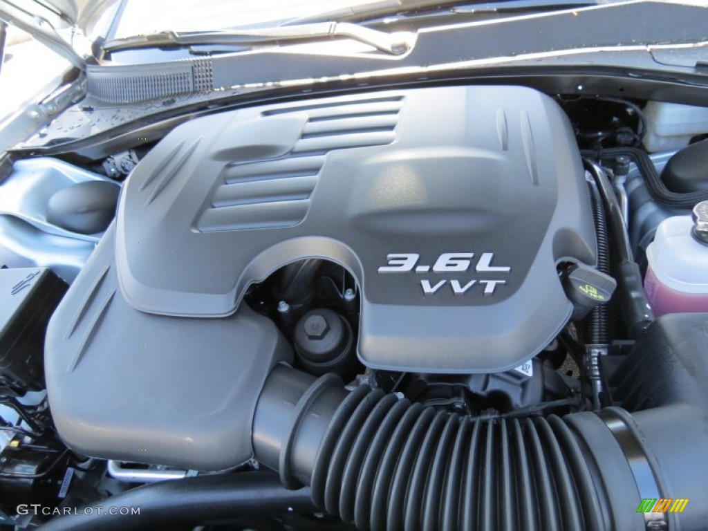 2013 Chrysler 300 Standard 300 Model Engine Photos