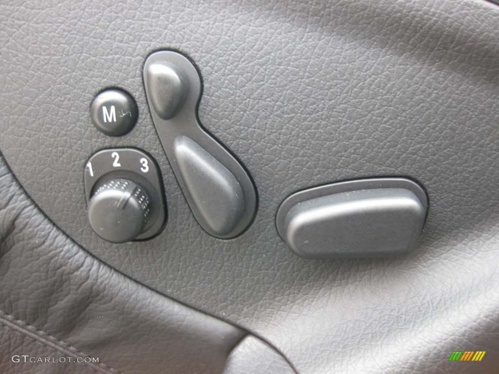 2009 Mercedes-Benz CLK 350 Coupe Controls Photo #78613031