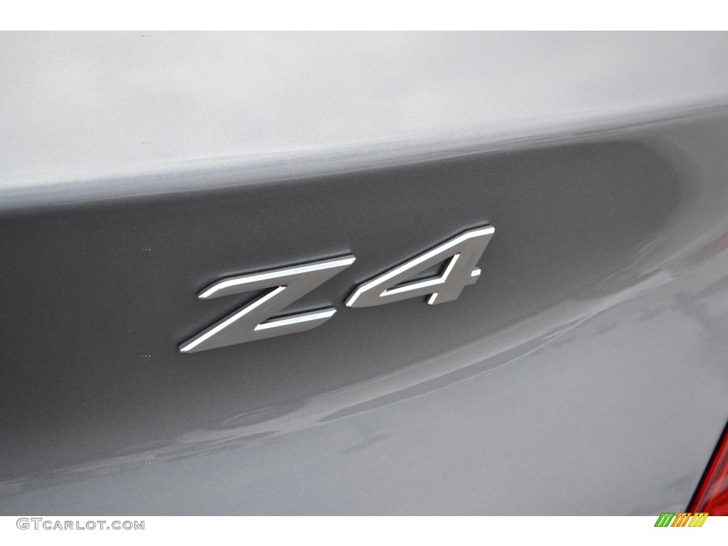 2011 BMW Z4 sDrive30i Roadster Marks and Logos Photos