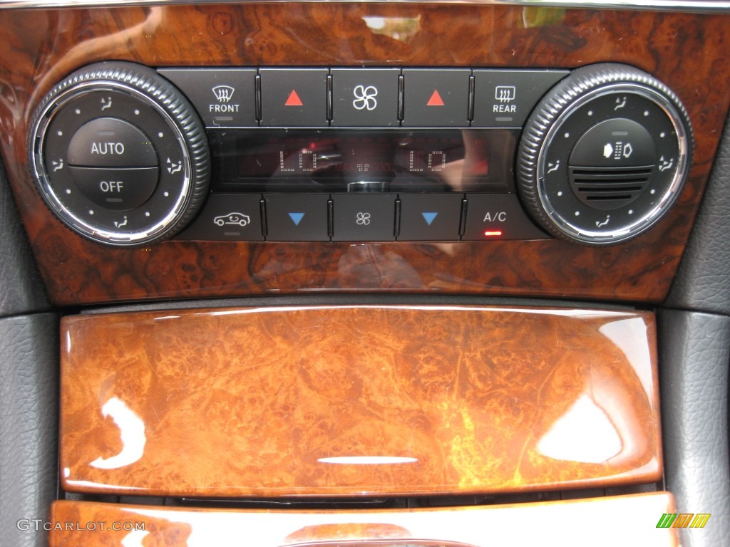 2009 Mercedes-Benz CLK 350 Coupe Controls Photo #78613434