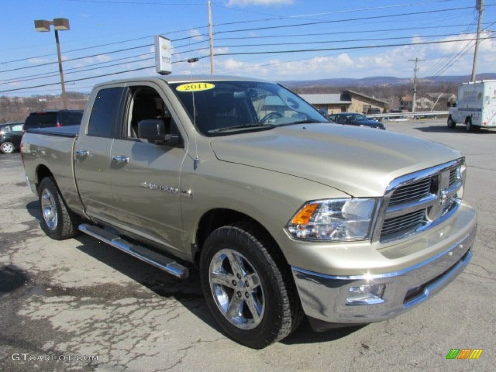 2011 Ram 1500 Big Horn Quad Cab 4x4 - White Gold / Light Pebble Beige/Bark Brown photo #11