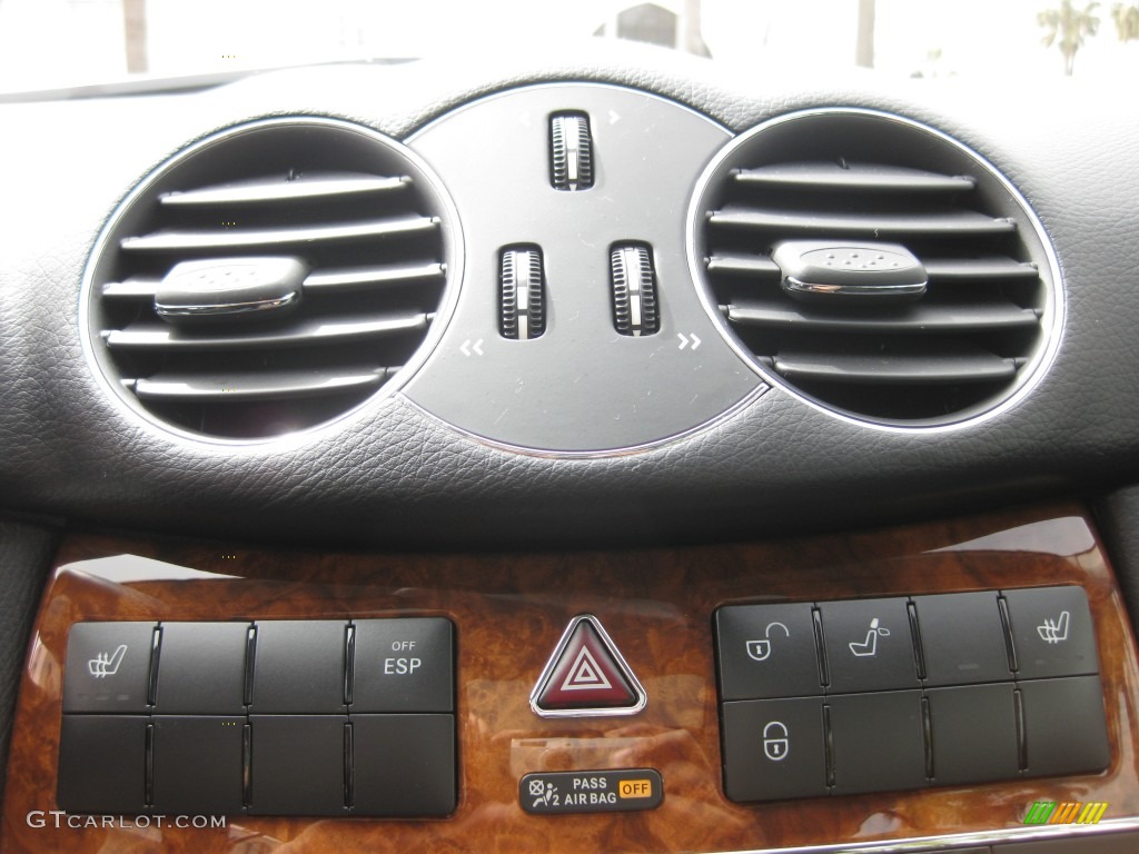 2009 Mercedes-Benz CLK 350 Coupe Controls Photo #78613596