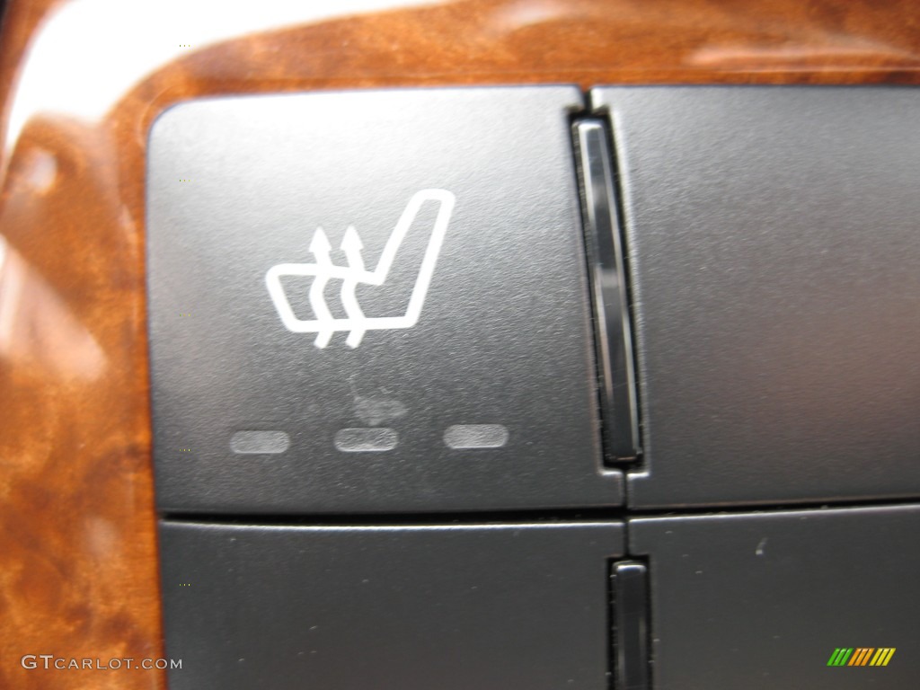 2009 Mercedes-Benz CLK 350 Coupe Controls Photo #78613652