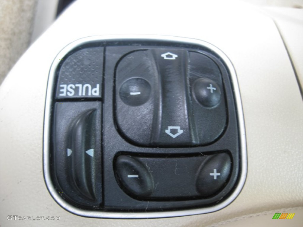 2009 Mercedes-Benz SL 550 Roadster Controls Photo #78614465