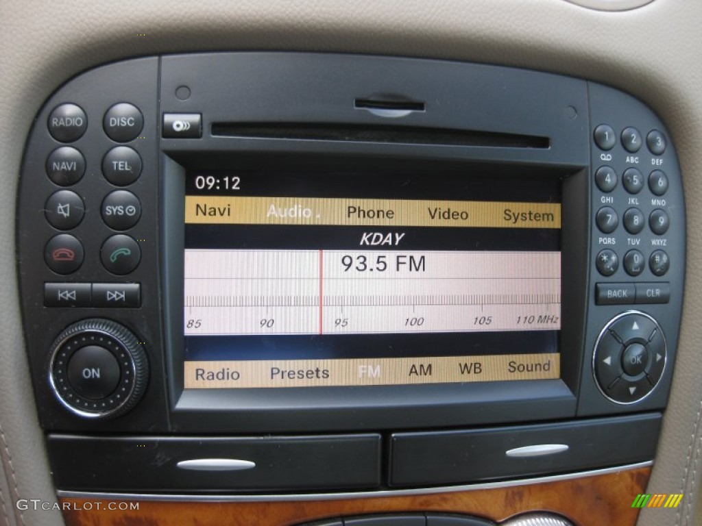 2009 Mercedes-Benz SL 550 Roadster Controls Photo #78614503