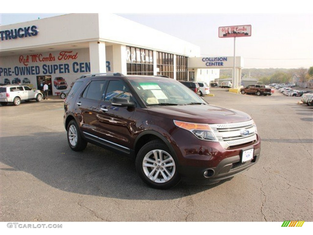 2011 Explorer XLT - Bordeaux Reserve Red Metallic / Medium Light Stone photo #1