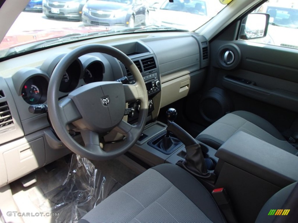 Dark Khaki/Medium Khaki Interior 2007 Dodge Nitro SXT 4x4 Photo #78623835