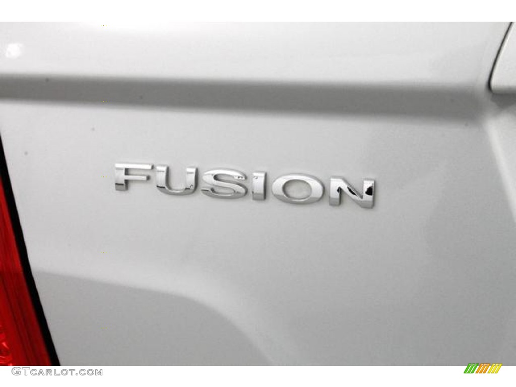 2010 Fusion Sport AWD - Brilliant Silver Metallic / Charcoal Black/Sport Black photo #15