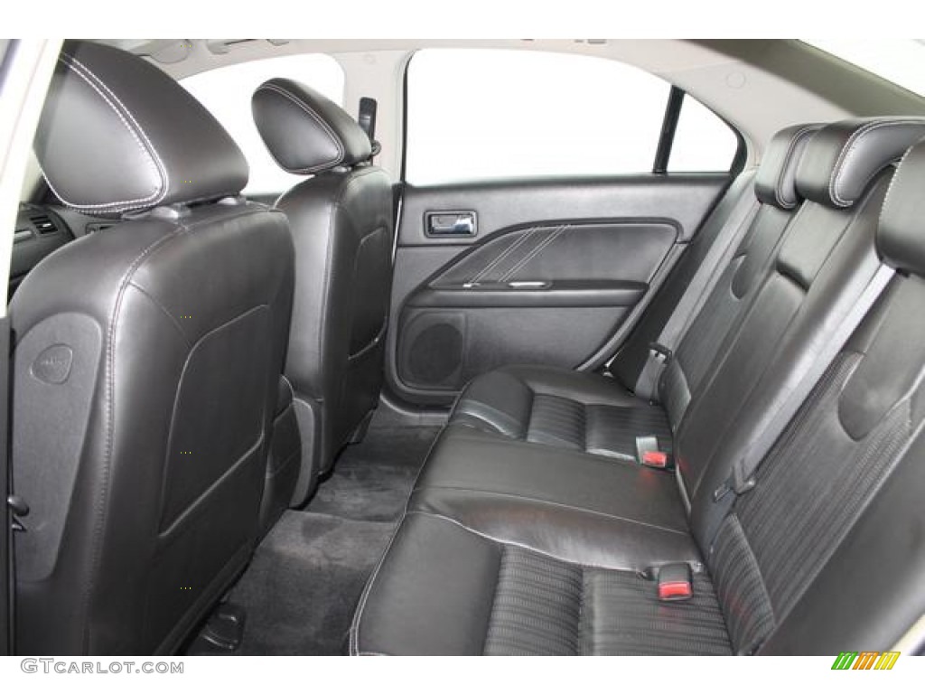 2010 Fusion Sport AWD - Brilliant Silver Metallic / Charcoal Black/Sport Black photo #24