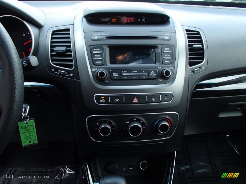 2014 Kia Sorento LX AWD Black Door Panel Photo #78626364