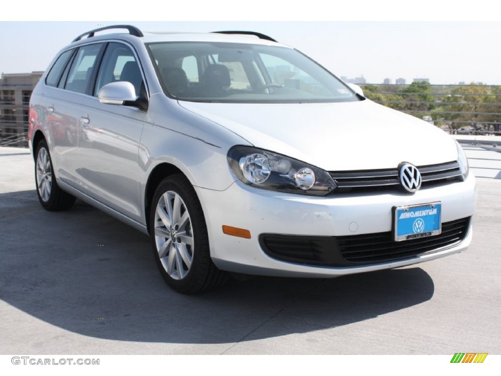 Reflex Silver Metallic Volkswagen Jetta