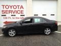 Attitude Black Metallic - Camry SE Photo No. 3