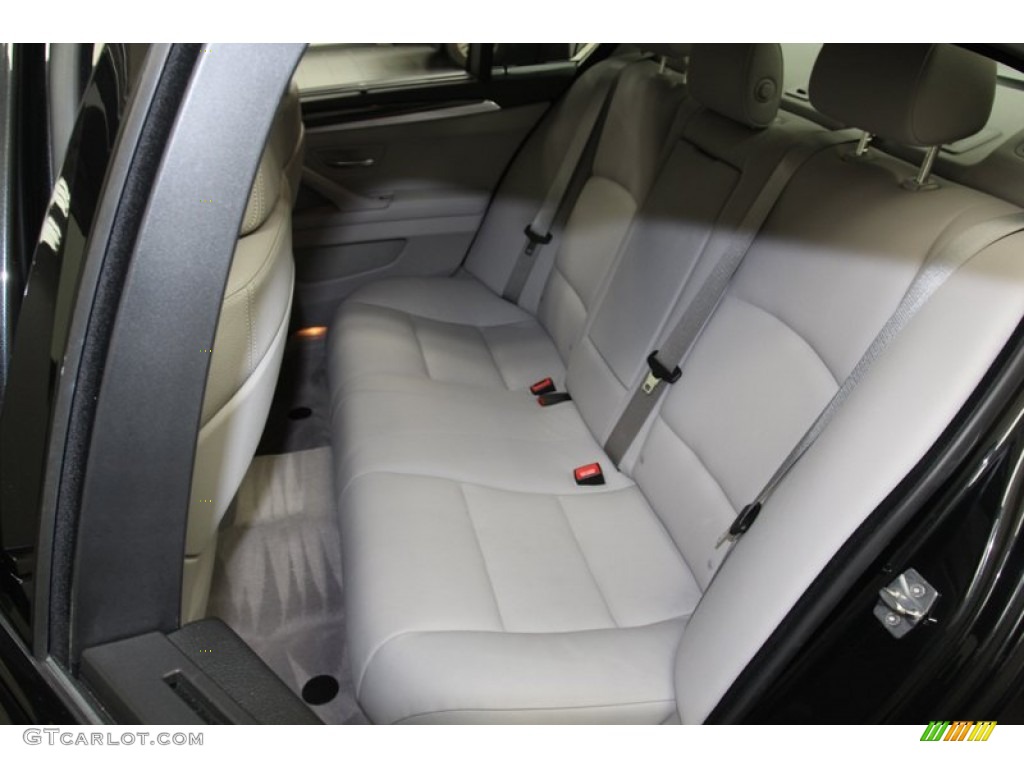 2011 BMW 5 Series 535i Sedan Rear Seat Photo #78630646